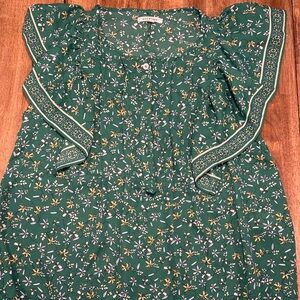 Max Studio Green Floral Top